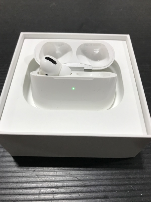 Photo 2 of Apple AirPods Pro