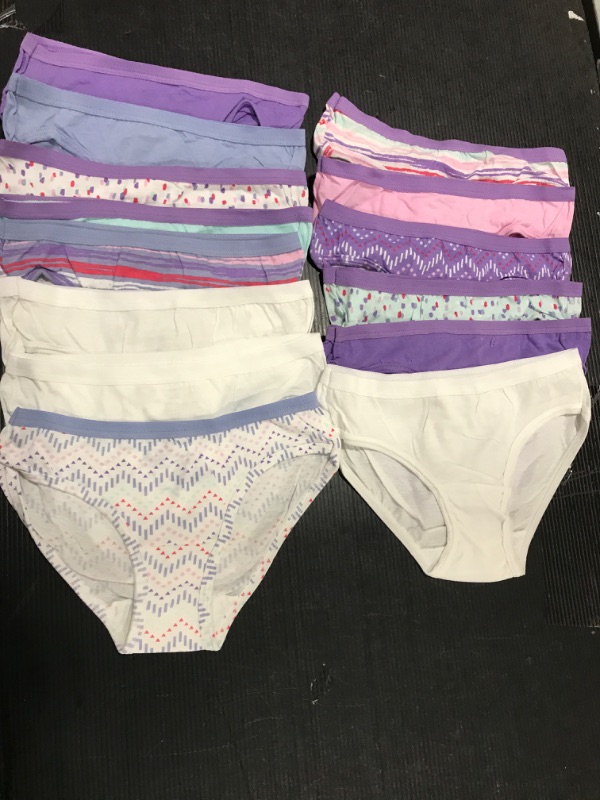 Photo 1 of (14 PACK) GIRLS MULTI COLOR UNDEWEAR SIZE 8