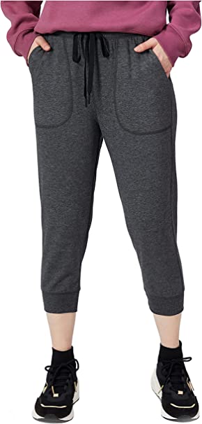 Photo 1 of Amazon Essentials Women's Relaxed-Fit Studio Terry Capri Jogger Pant SIZE L 
