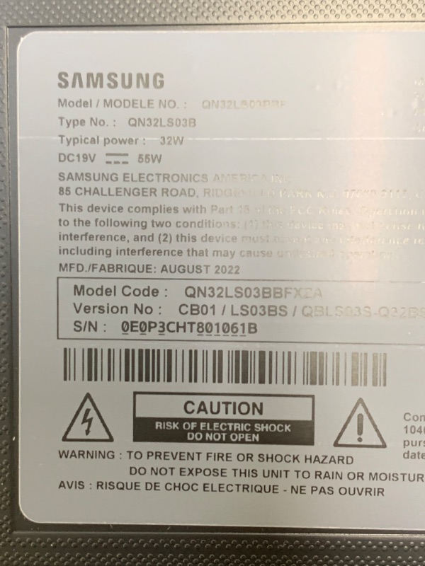 Photo 5 of SAMSUNG 32-Inch Class QLED 4K LS03B Series The Frame Quantum HDR Smart TV & SAMSUNG 32-inch Class The Frame Customizable Bezel 32-Inch TV w/ Beige Bezel --- Box Packaging Damaged, Minor Use, Missing Power Plug, Could not Test