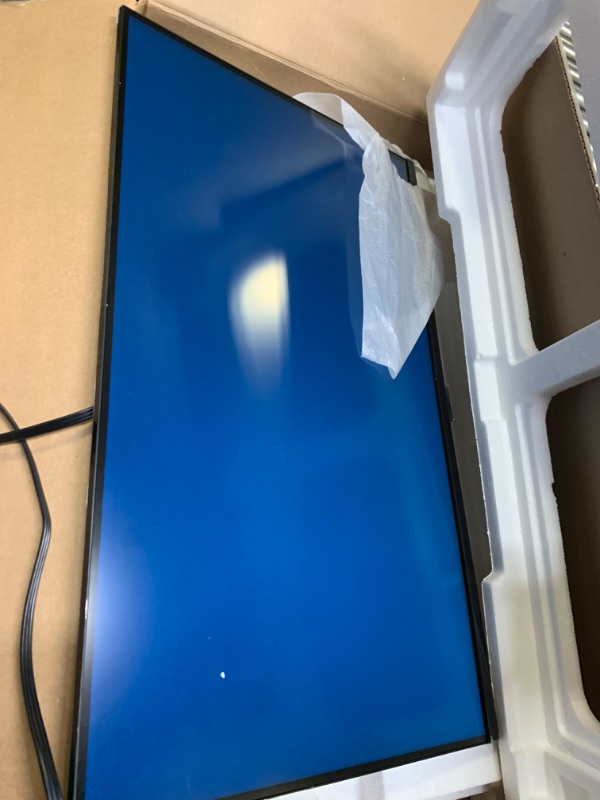 Photo 2 of SAMSUNG 32" M70B Series 4K UHD USB-C Smart Monitor & Streaming TV, 4ms, 60Hz, HDR10, Wireless Display, Gaming and IoT Hubs, Alexa Built in, 2022, LS32BM702UNXGO, Black Black 32-inch M70B (2022 refresh) --- Box Packaging Damaged, Item is New
