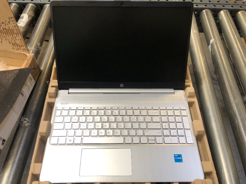 Photo 3 of HP 15-dy2046ms 15.6 Laptop 