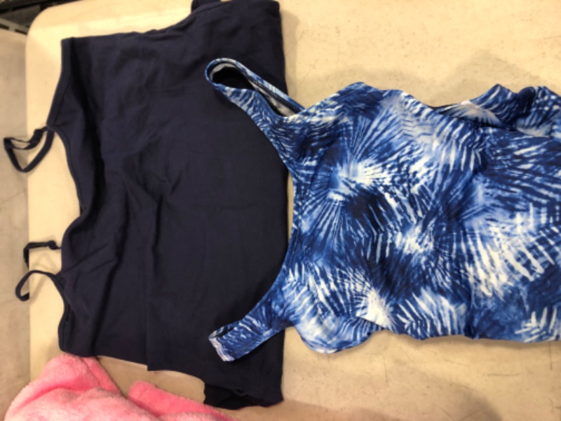 Photo 2 of 5PCS LOT, NEW/USED MISC CLOTHING ITEMS, SOLD AS IS, SIZE 2XL, 12, M, 38C, ETC