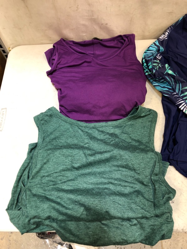 Photo 4 of 5PCS LOT, NEW/USED MISC CLOTHING ITEMS, SOLD AS IS, SIZE L, XS, ETC