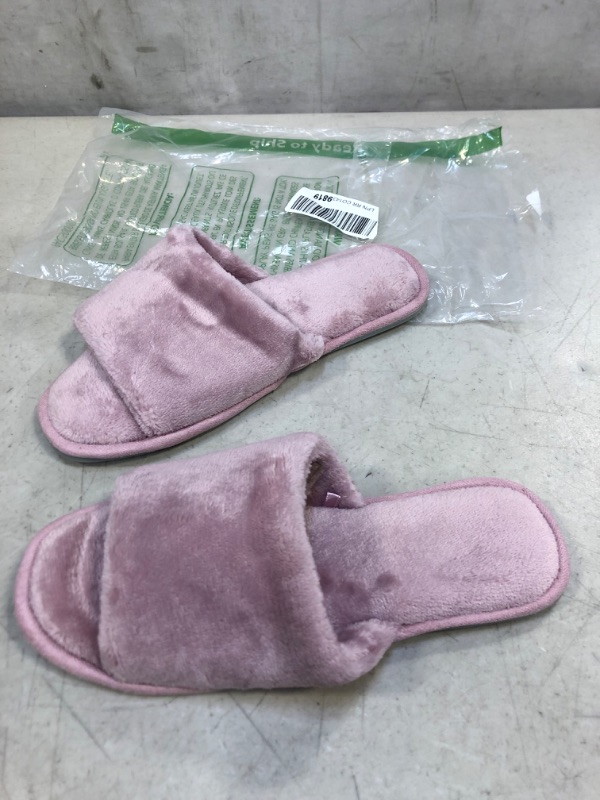 Photo 1 of DENA LIVES WOMEN'S HOUSE SLIPPERS SIZE 9-10