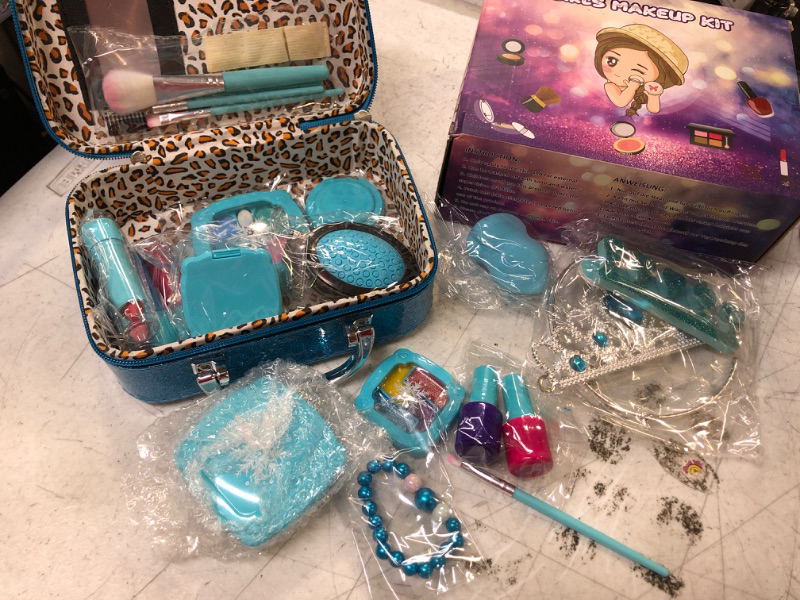 Photo 1 of GIRLS MAKE UP KIT