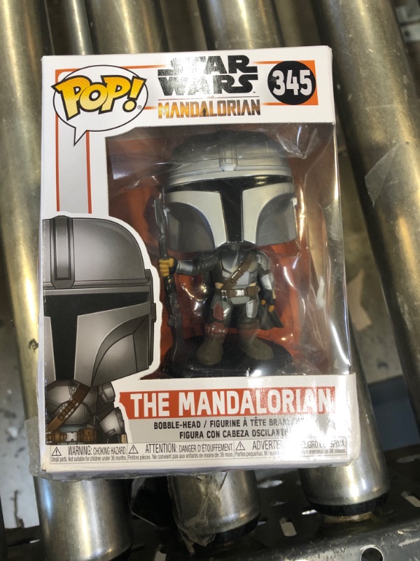 Photo 2 of Funko Pop! Star Wars: The Mandalorian - The Mandalorian Vinyl
