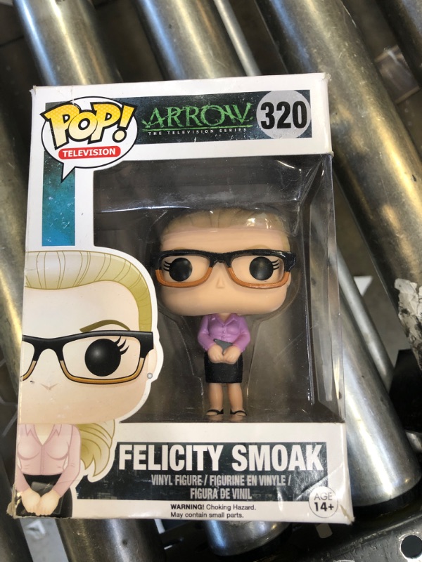 Photo 2 of Funko Pop TV: Arrow-Felicity Smoak Action Figure
