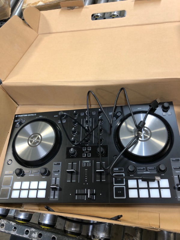 Photo 3 of Native Instruments Traktor Kontrol S2 DJ Controller