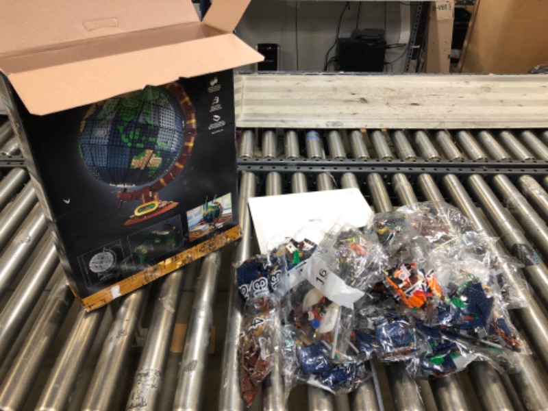 Photo 2 of LEGO Ideas The Globe 21332 Building Set for Adults (2585 Pieces) 