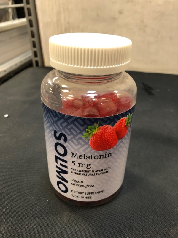 Photo 2 of Amazon Brand - Solimo Melatonin 5mg, 120 Gummies (2 Gummies per Serving) EXP:12/2023