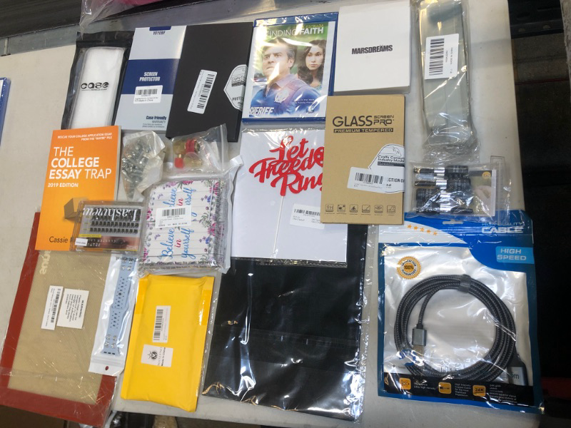 Photo 1 of 19 PCS MISC. ITEMS BAG LOT