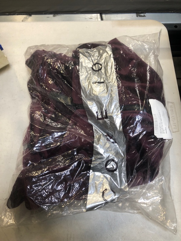 Photo 1 of Core 10 Women's Standard Luxe Velvet Full-Zip Yoga Jacket
MEDIUM
