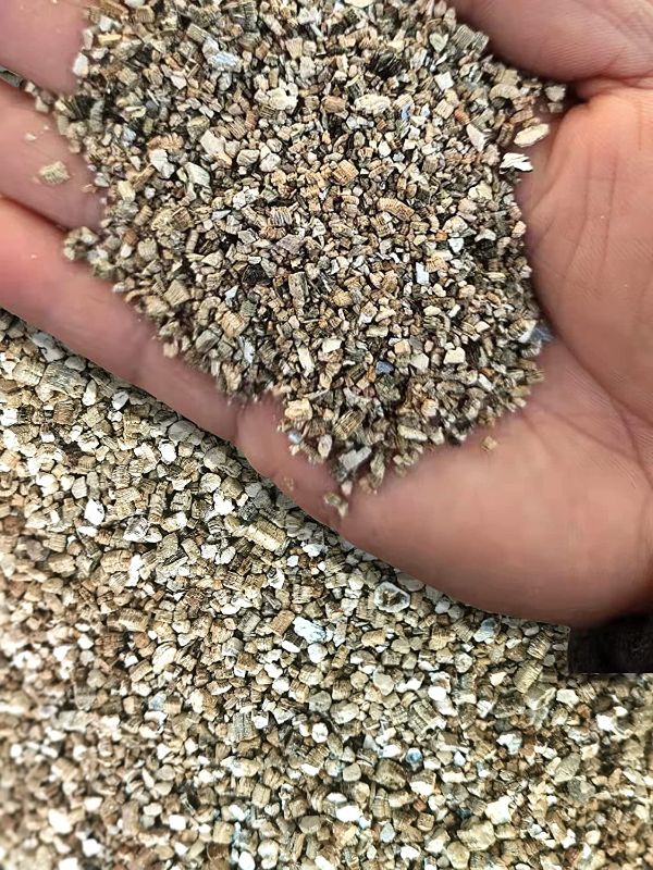 Photo 1 of 5 QT Professional Grade Horticultural Organic Vermiculite (5 QT, Vermiculite)