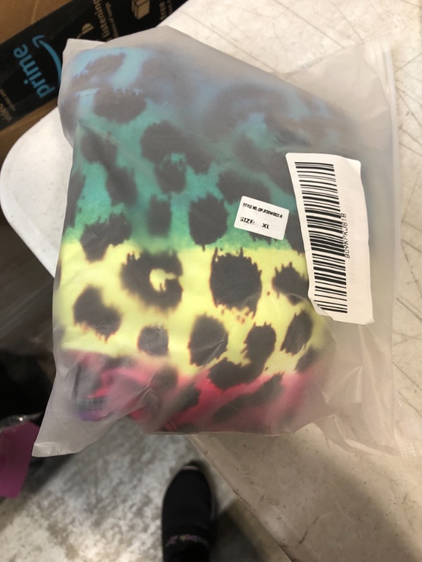 Photo 1 of CBBYY Women's Sports Bras Leopard Print Padded Yoga Bras Sz Xl