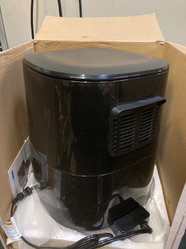 Photo 1 of AIR FRYER WITH VIEWING WINDOW -- USED SEE PHOTOS 