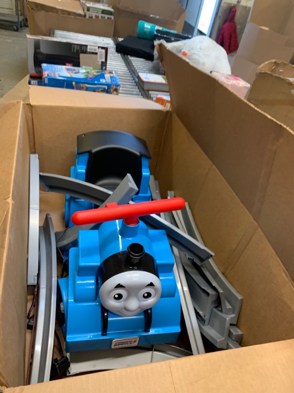 Photo 3 of Fisher-Price Power Wheels Thomas And Friends Thomas With Track --- Box Packaging Damaged, Moderate Use, Scratches and Scuffs on Item, Missing Some Parts
