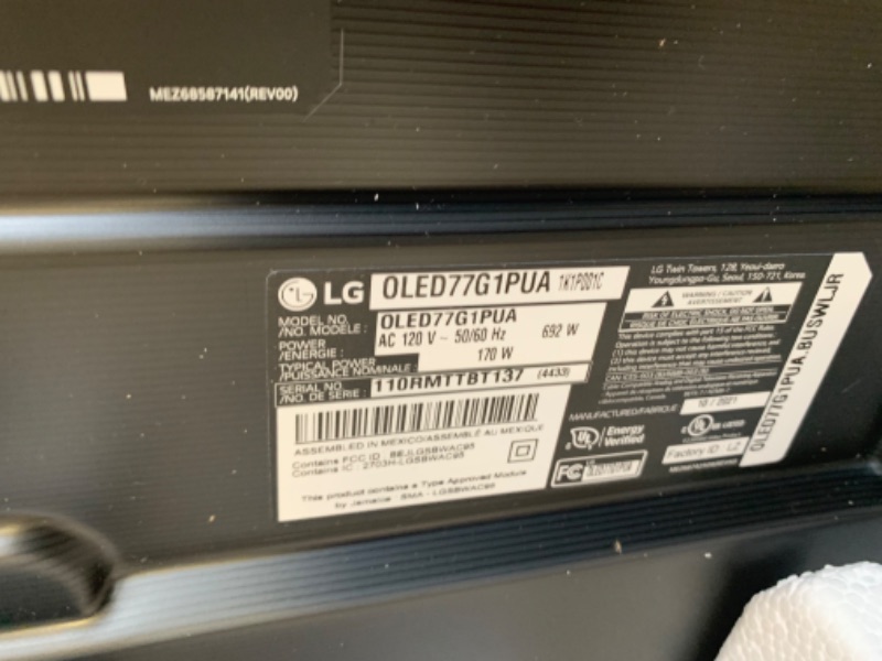 Photo 4 of DOES NOT TURN ON, BROKEN, SCREEN FLASHES ON THEN OFF, BROKEN SCREEN. LG OLED G1 Series 77” Alexa Built-in 4k Smart OLED evo TV, Gallery Design, 120Hz Refresh Rate, AI-Powered 4K, Dolby Vision IQ and Dolby Atmos, WiSA Ready (OLED77G1PUA, 2021) 77 Inch TV O