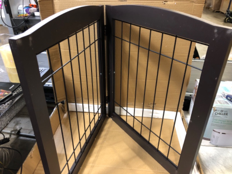Photo 1 of  Wire Dog Gate with Arched Top - 2Panel - small 

