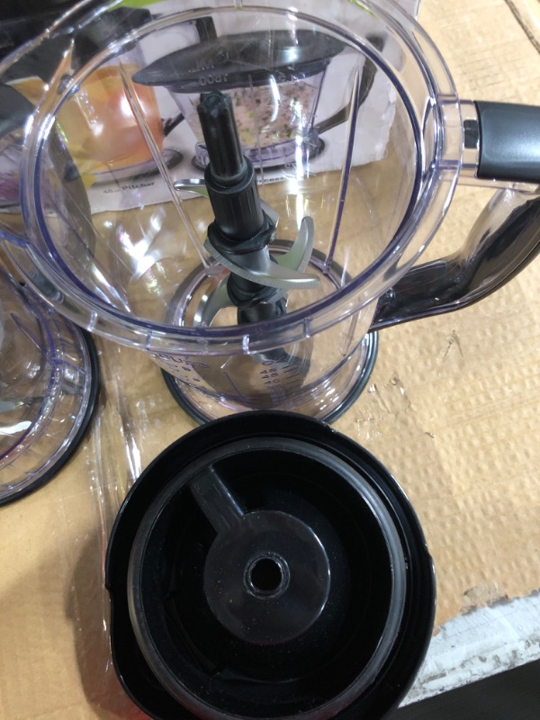 Photo 4 of UNABLE TO TEST/ MISSING LID**
Ninja QB1004 Blender/Food Processor with 450-Watt Base, 48oz Pitcher, 16oz Chopper Bowl, and 40oz Processor Bowl