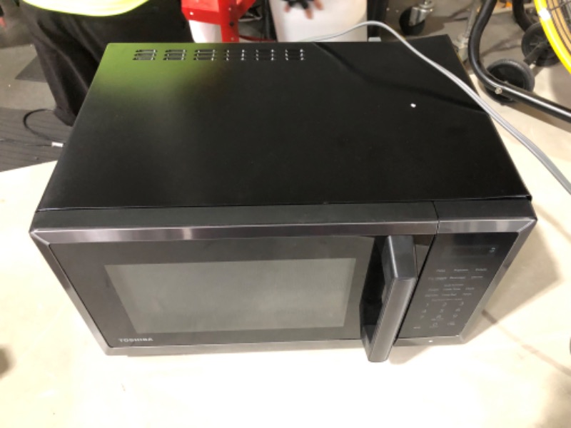 Photo 7 of **SEE NOTES**  TOSHIBA ML2-EM09PA(BS) Small Countertop Microwave Oven With 6 Auto Menus