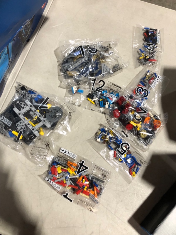 Photo 1 of [USED] LEGO Technic Bugatti Chiron 42083 Race Car Building Kit and Engineering Toy, Adult Collectible Sports Car with Scale Model Engine (3599 Pieces)