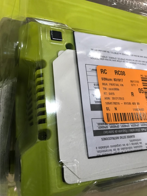 Photo 5 of RYOBI RYi300BG 300-Watt Powered Inverter for 40-Volt Battery