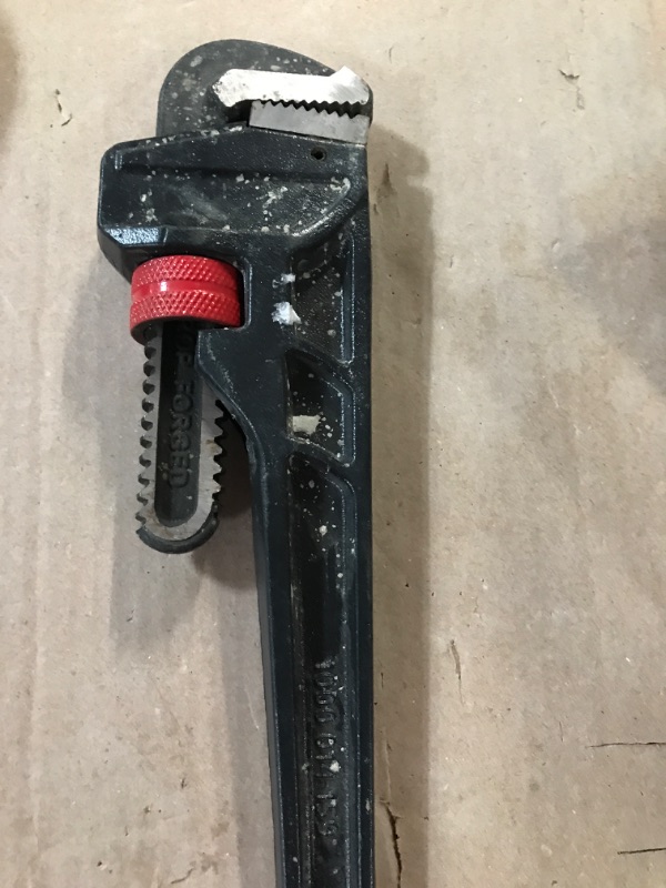 Photo 2 of 14 in. Heavy Duty Cast Iron Pipe Wrench with 1-1/2 in. Jaw Capacity/ LITE DIRT