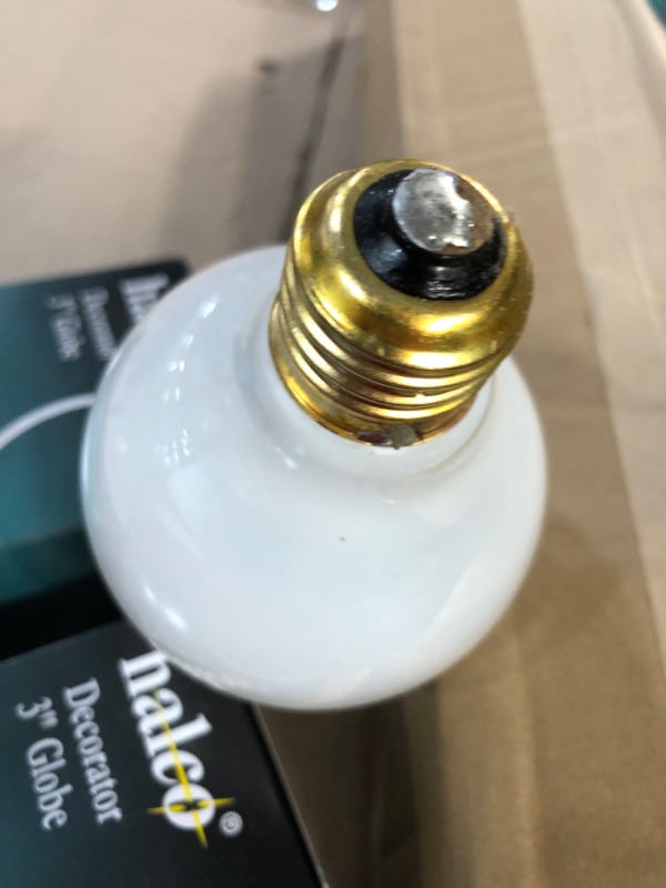 Photo 2 of 4pack Halco 05004 - G25WH40 G25 3"  Decor Globe Light Bulb 40watt
