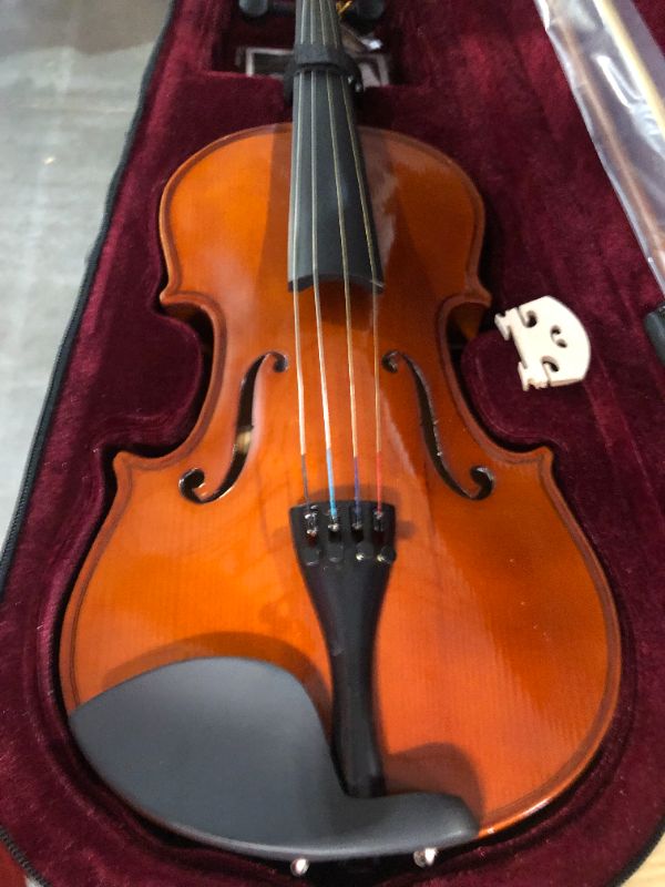 Photo 3 of **LIKE NEW**Mendini 14-Inch MA250 Varnish Solid Wood Viola with Case, Bow, Rosin, Bridge and Strings 14-in. Natural Varnish