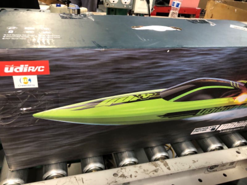 Photo 2 of **NEW**Cheerwing 22" Large RC Racing Boats, Brushless Remote Control Boat 40 Km/h with LED Lights High Speed for Adults and Kids Chartreuse