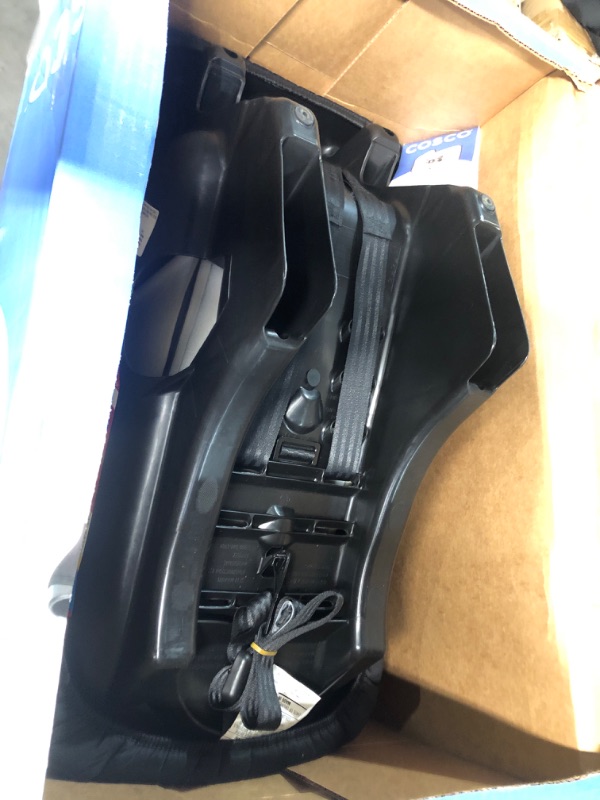 Photo 1 of Cosco Onlook 2-in-1 Convertible Car Seat, Rear-Facing 5-40 pounds and Forward-Facing 22-40 pounds and up to 43 inches, Black Arrows