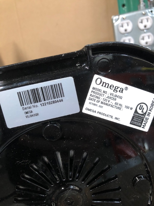 Photo 5 of *PARTS ONLY**Omega VSJ843QR Vertical Masticating Juicer, 43 RPM Red