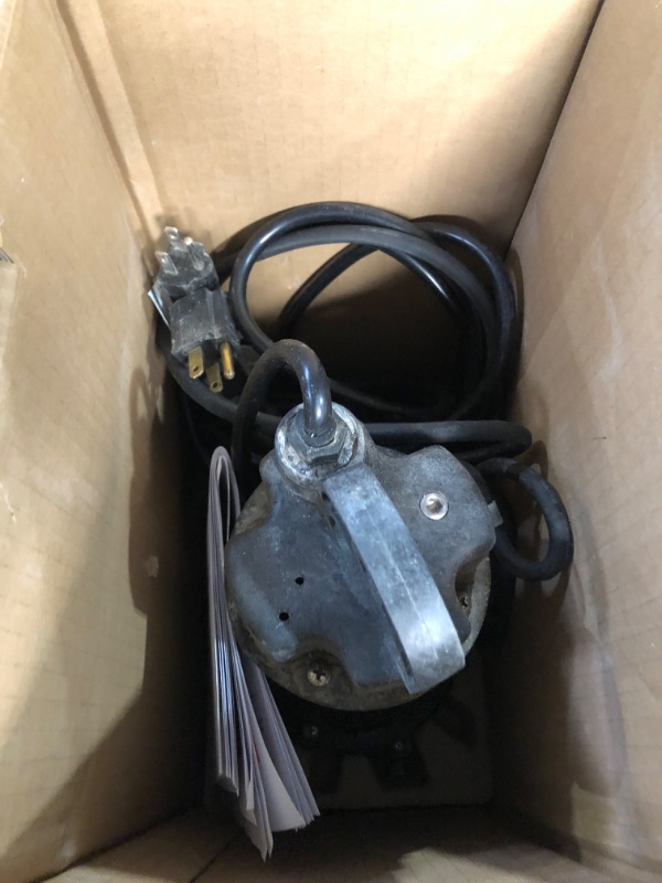 Photo 2 of * USED * 
Everbilt 4/10 HP Submersible Sewage Pump