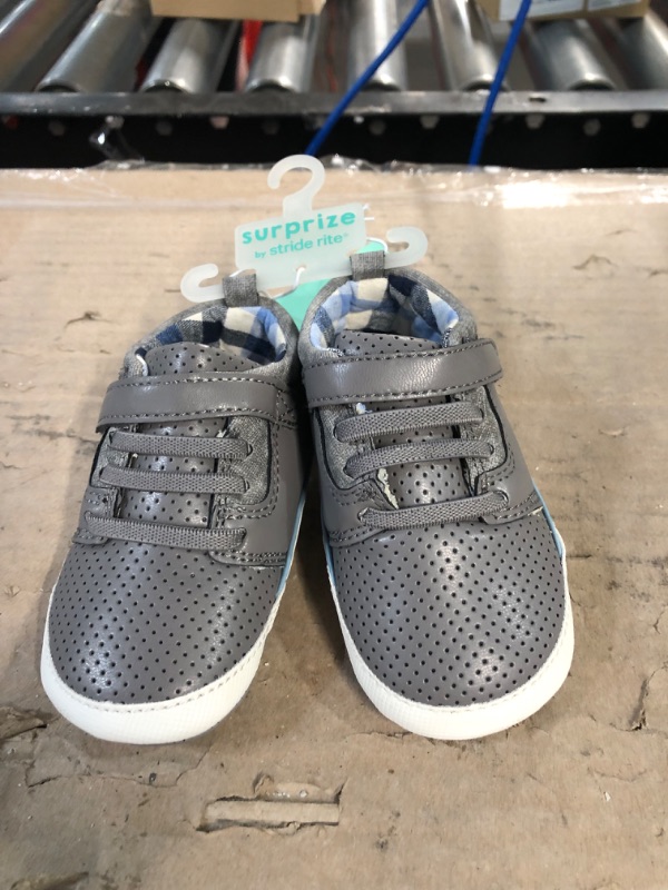 Photo 2 of Baby Boys' Surprize by Stride Rite Ben Sneakers Mini Sneakers 
