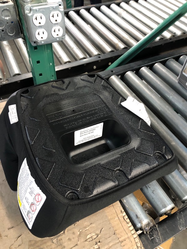 Photo 4 of Cosco Top Side Booster Car Seat in Leo