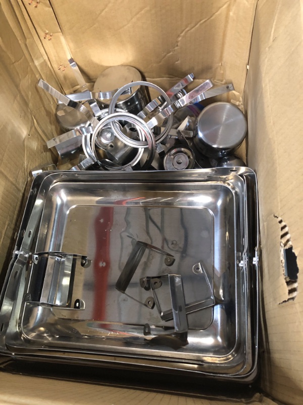 Photo 2 of **USED, DAMAGED**
Riakrum Round and Rectangular Stainless Steel Chafing Dish Buffet Set with Trays, Pans, and Lids (6 Pcs, 5 Qt)