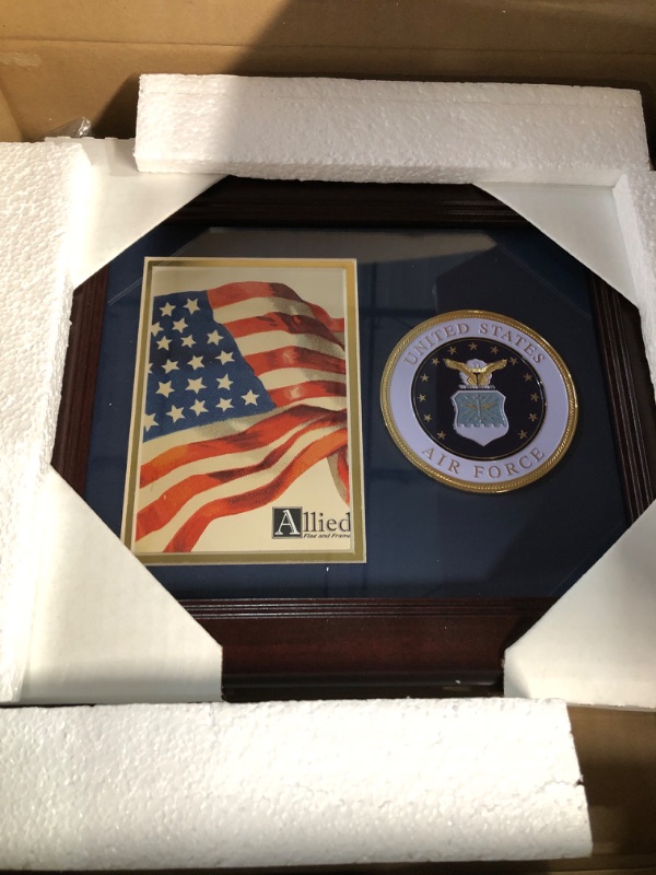 Photo 2 of *BRAND NEW* Allied Frame US Air Force Medallion Portrait Picture Frame with Stars - 5 x 7 Inch