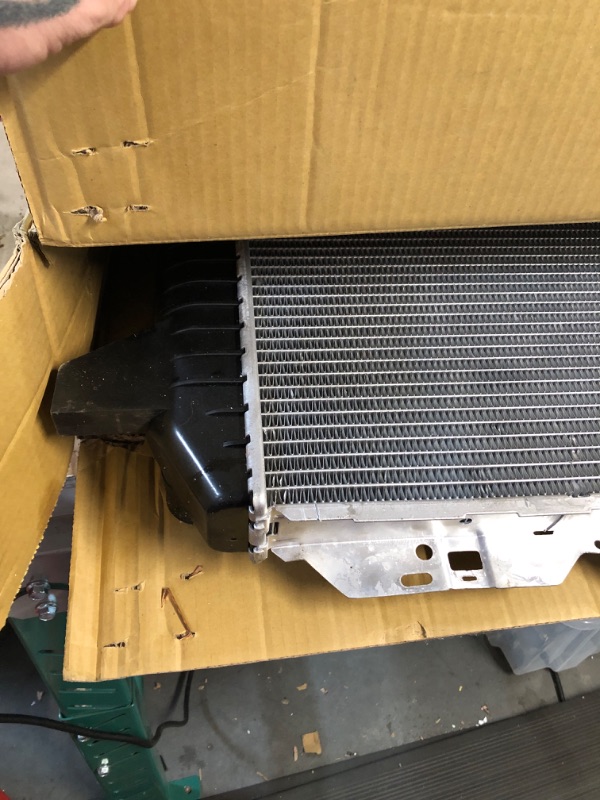 Photo 2 of **DIRTY **
TYC 1454 Compatible with Ford F-Series 2-Row Plastic Aluminum Replacement Radiator