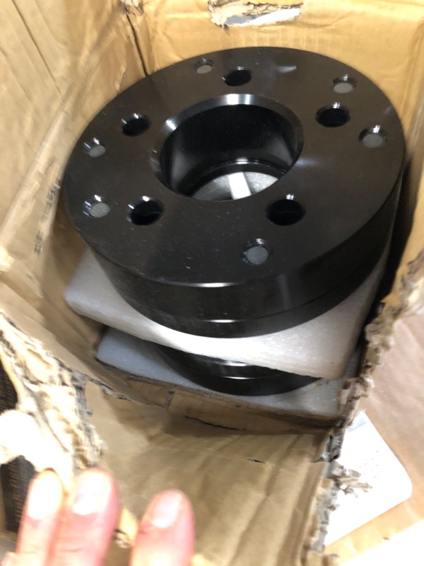Photo 1 of YIZBAP 2PCS 5x4.5 to 6x5.5 Wheel Adapters, 2 inch 5x114.3mm to 6x139.7mm Hub Centric Wheel Adapters 73.1mm Hub Bore with 14x1.5 Thread Pitch for Mustang Explorer Ranger and More Model