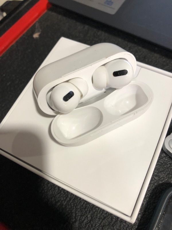 Photo 5 of **NOT FUNCTIONAL**SEE NOTES
Apple AirPods Pro