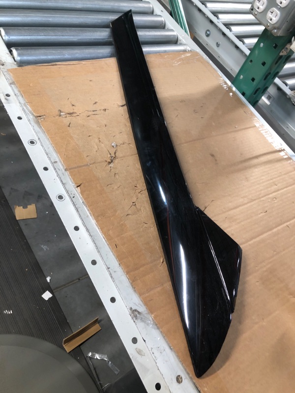 Photo 2 of WZruibo Windshield Trim Molding ***1 PIECE CRACKED IN HALF*** **SEE PHOTOS**