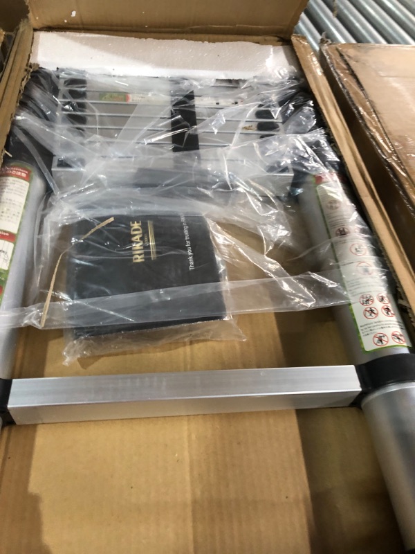 Photo 1 of Telescopic Ladder, 10.5FT RIKADE Aluminum Telescoping Ladder with Non-Slip Feet and Stable 