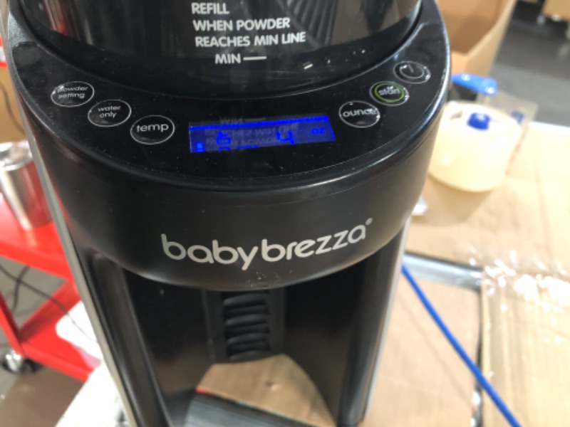 Photo 7 of  Baby Brezza Formula Pro Advanced Formula Dispenser Machine **TURNS/POWERS ON**