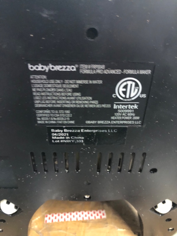 Photo 4 of  Baby Brezza Formula Pro Advanced Formula Dispenser Machine **TURNS/POWERS ON**