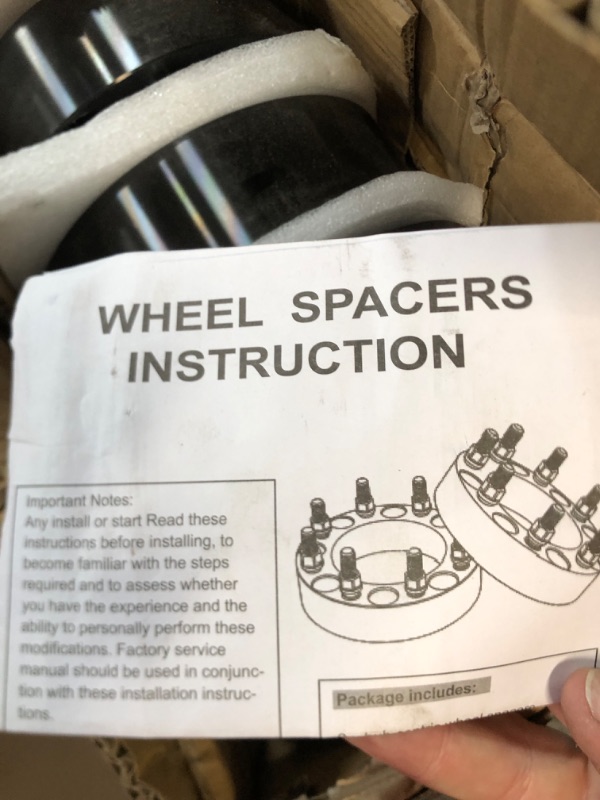 Photo 1 of *SEE NOTES* Richeer 2 inch 6x5.5 Hub Centric Wheel Spacers with Extend Lug Nuts for Tacoma 4Runner