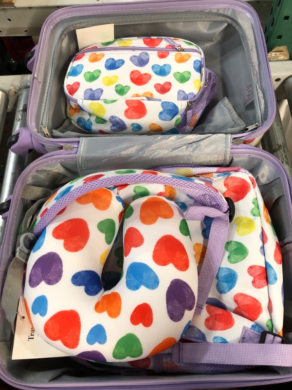 Photo 3 of USED Travelers Club Kids' 5 Piece Luggage Travel Set, Thumbprint Heart