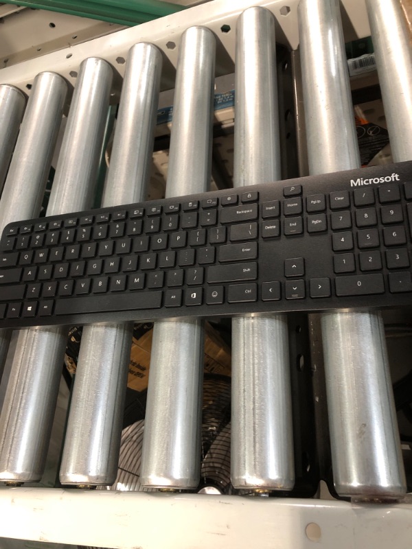 Photo 3 of Microsoft Bluetooth Keyboard Black