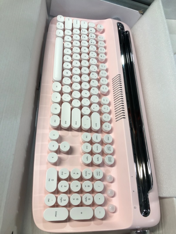 Photo 2 of YUNZII ACTTO B503 Wireless Typewriter Keyboard.