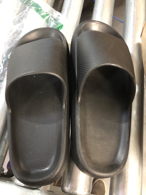 Photo 2 of  Soft Slide Sandals for Women Men Non-Slip (UNSURE OF SIZE, SMALL SHOE) 